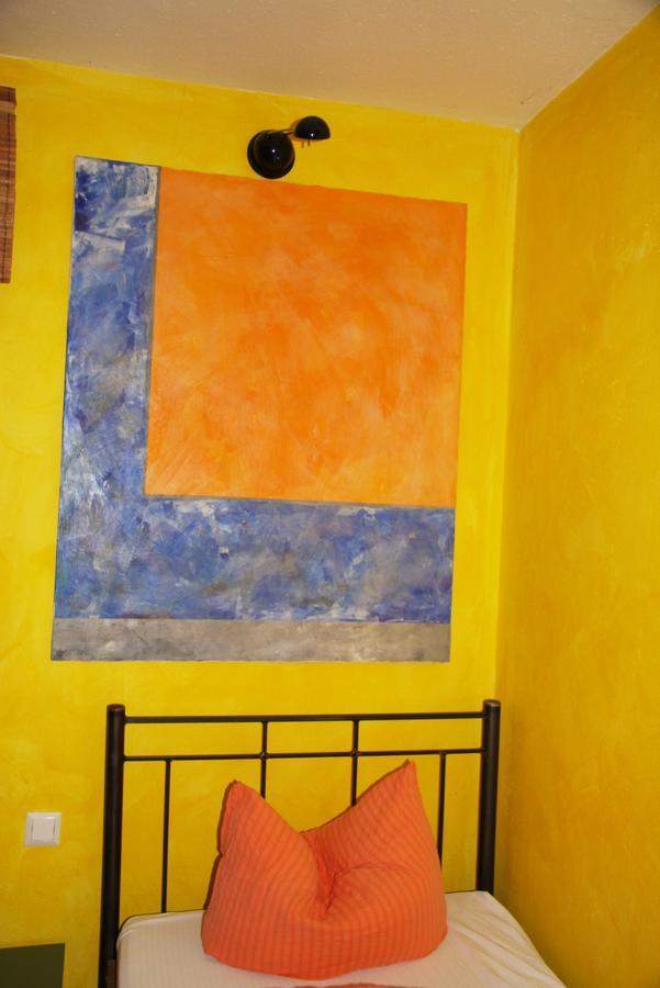 Hostel El Bocado Friedrichshafen Ngoại thất bức ảnh