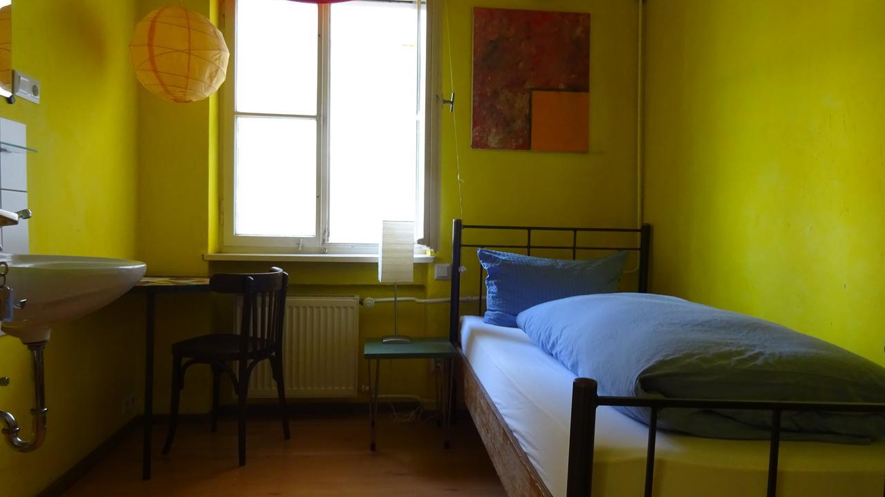 Hostel El Bocado Friedrichshafen Ngoại thất bức ảnh